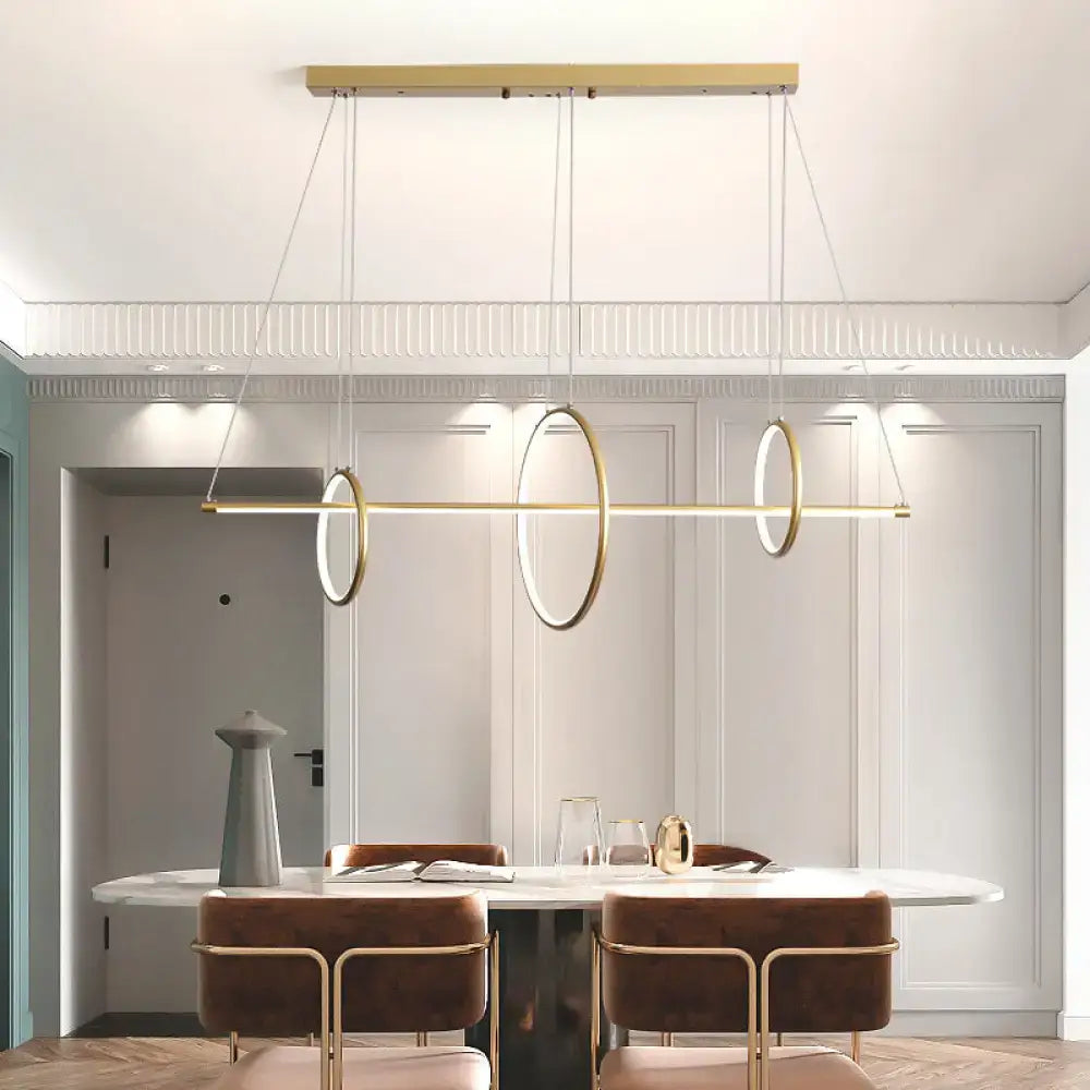 مصباح DecorBites™ المتدلي المصنوع من الأكريليك بتصميم بسيط LED باللون الأسود/الذهبي، إضاءة دافئة/بيضاء - عرض 35.5 بوصة/43 بوصة
