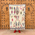 سجادة أزيلال مغربية يدوية الصنع من DecorBites™ بمقاس 1.5 متر × 1 متر