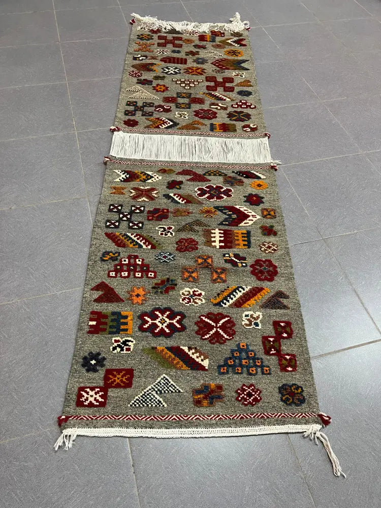 DecorBites™ Moroccan Handmade Taznakht Rug - 110 x 70 cm