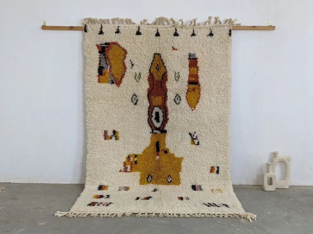 سجادة أزلال مغربية تقليدية مصنوعة يدويًا من DecorBites™ مقاس 242 × 154 سم