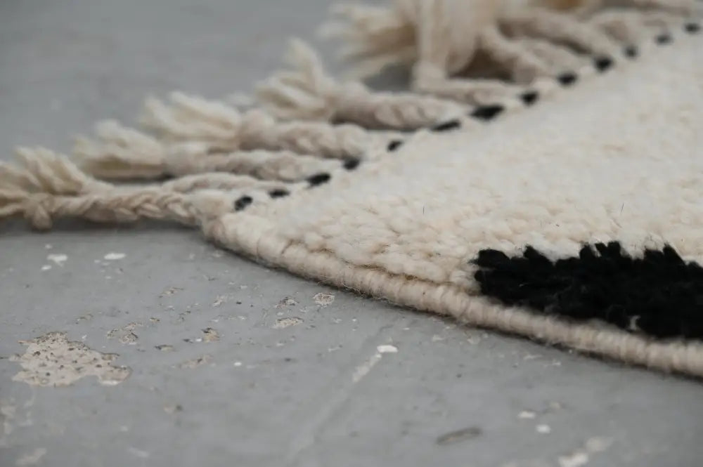 DecorBites™ Moroccan Handmade Traditional Azilal Rug 224 X 152 Cm