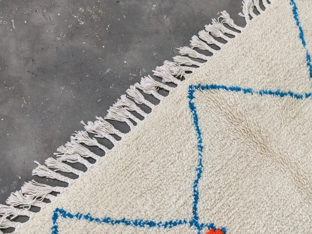 DecorBites™ Moroccan Handmade Traditional Azilal Rug 231 X 160 Cm.