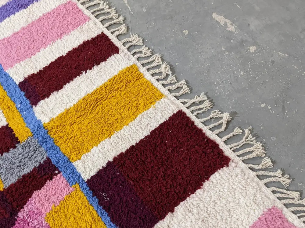 DecorBites™ سجادة أزيلال مغربية تقليدية مصنوعة يدوياً مقاس 304 × 210 سم