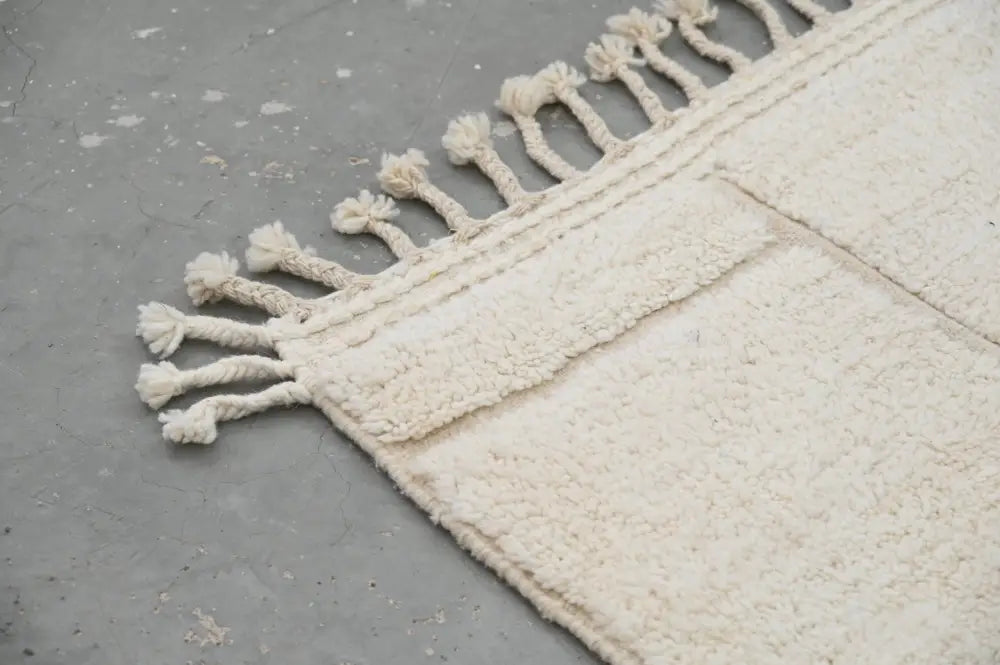 DecorBites™ Moroccan Handmade Traditional Beni Ouarain Carpet 305 X 202 Cm