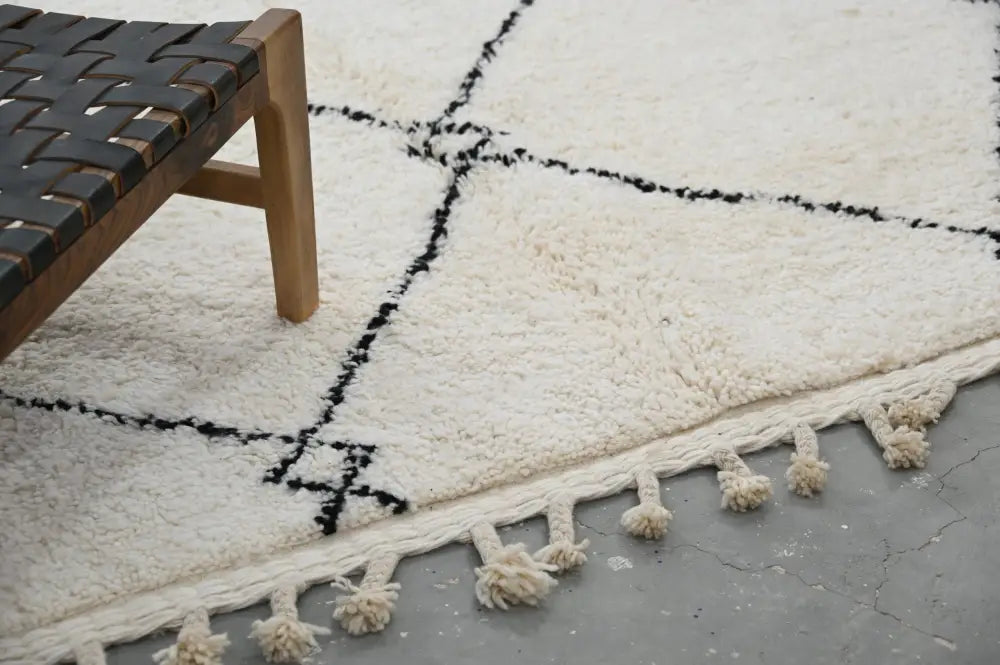 DecorBites™ Moroccan Handmade Traditional Beni Ouarain Carpet 310 X 215 Cm