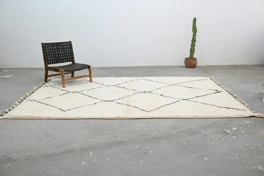 DecorBites™ Moroccan Handmade Traditional Beni Ouarain Carpet 310 X 215 Cm