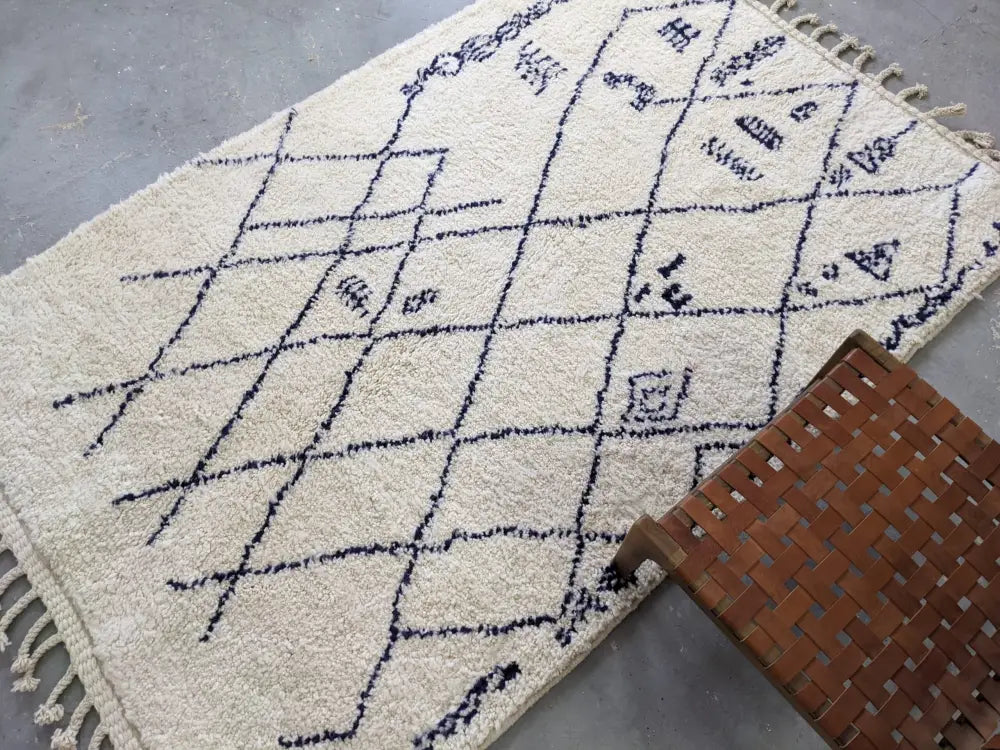 DecorBites™ Moroccan Handmade Traditional Beni Ouarain Rug 244 X 157 Cm