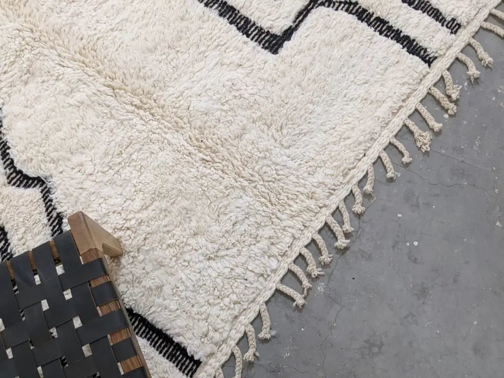 DecorBites™ Moroccan Handmade Traditional Beni Ouarain Rug 285 X 194 cm