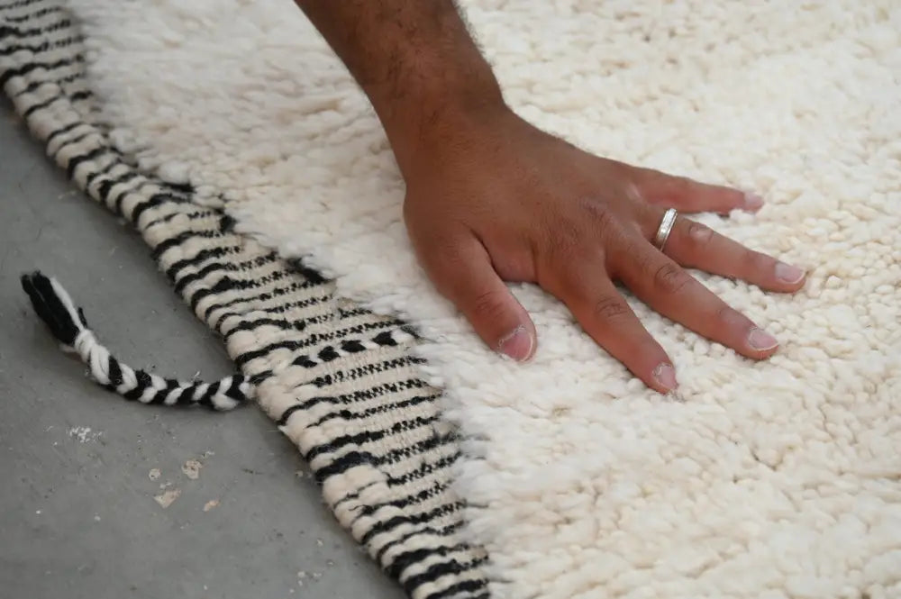 DecorBites™ Moroccan Handmade Traditional Beni Ouarain Rug 290 X 205 Cm