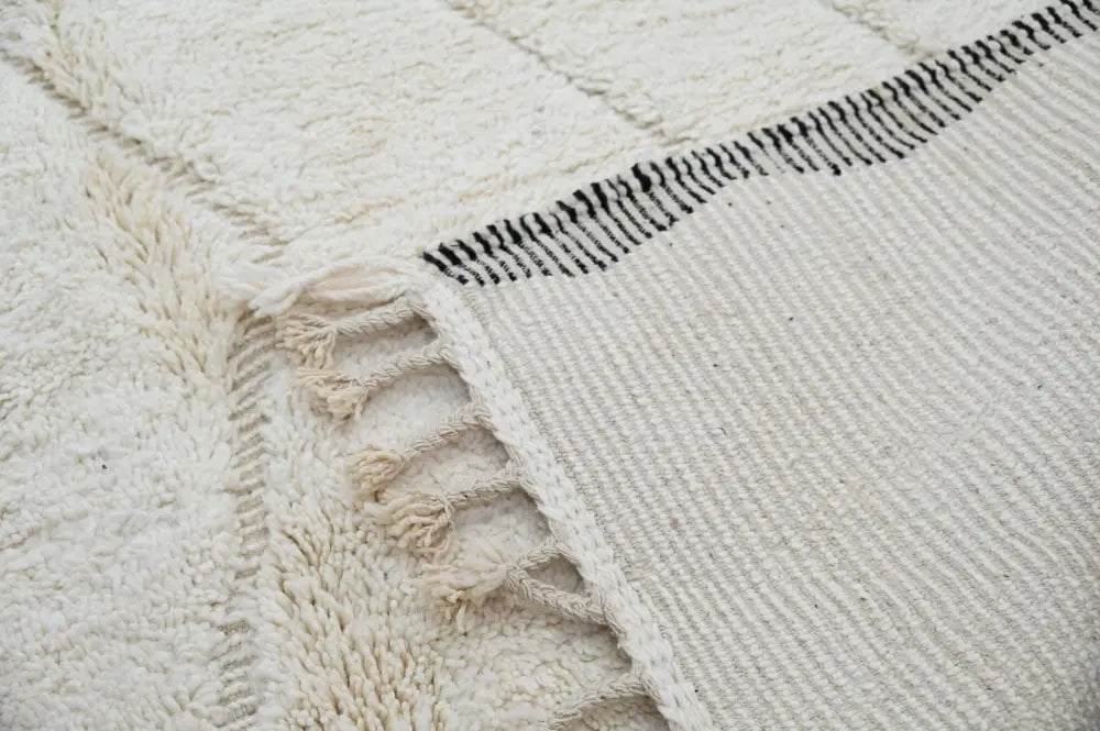 DecorBites™ Moroccan Handmade Traditional Beni Ouarain Rug 290 X 205 Cm