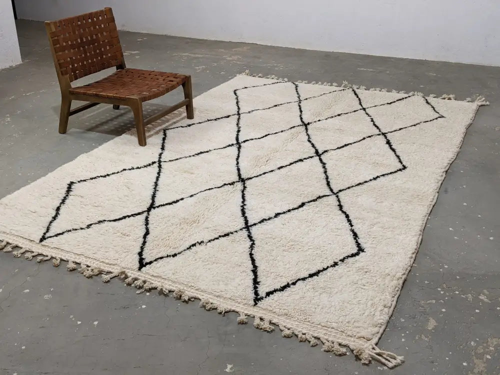DecorBites™ Moroccan Handmade Traditional Beni Ouarain Rug 292 X 202 cm