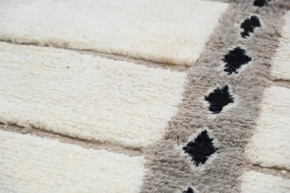 DecorBites™ Moroccan Handmade Traditional Beni Ouarain Rug 303 X 196 Cm