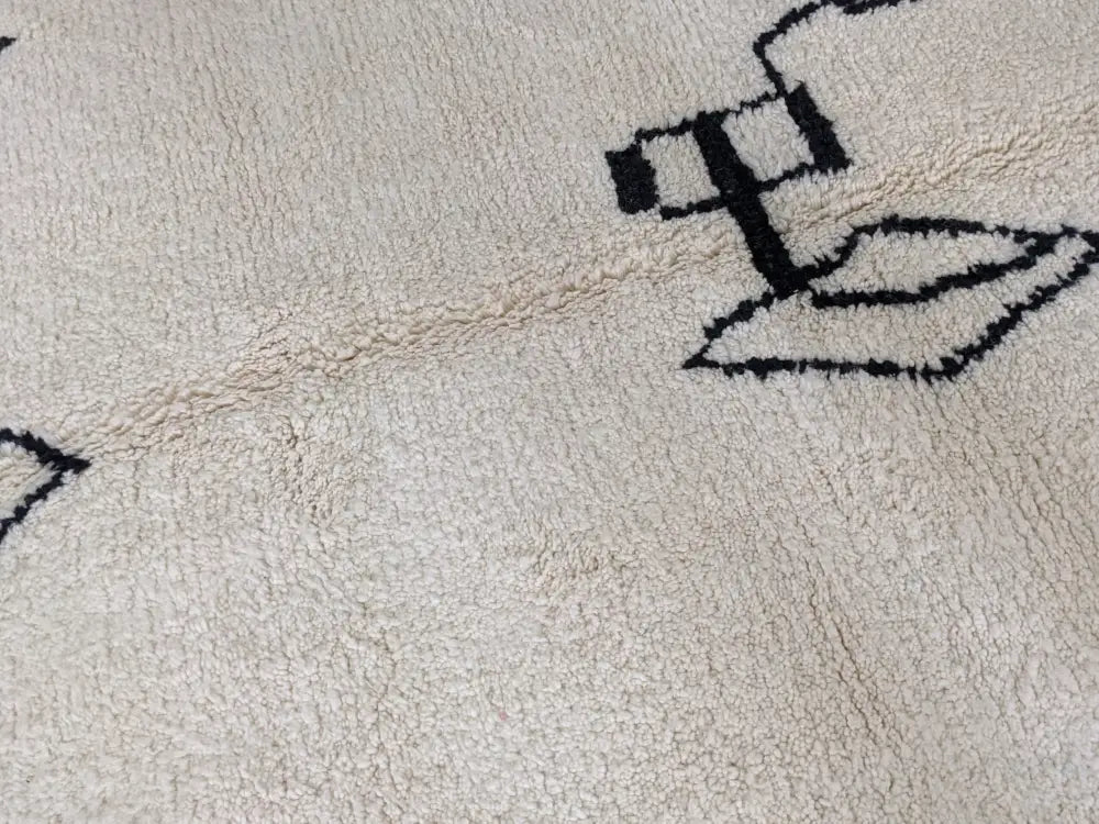 DecorBites™ Moroccan Handmade Traditional Beni Ouarain Rug 310 X 210 Cm