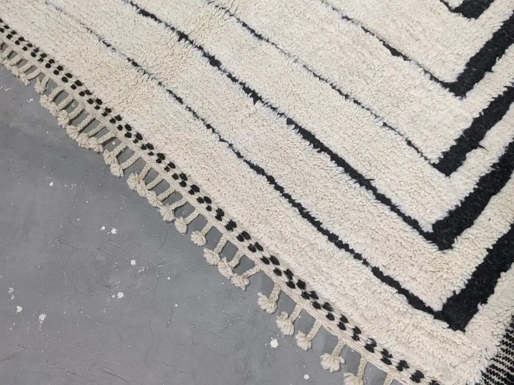 DecorBites™ Moroccan Handmade Traditional Beni Ouarain Rug 344 X 216 Cm