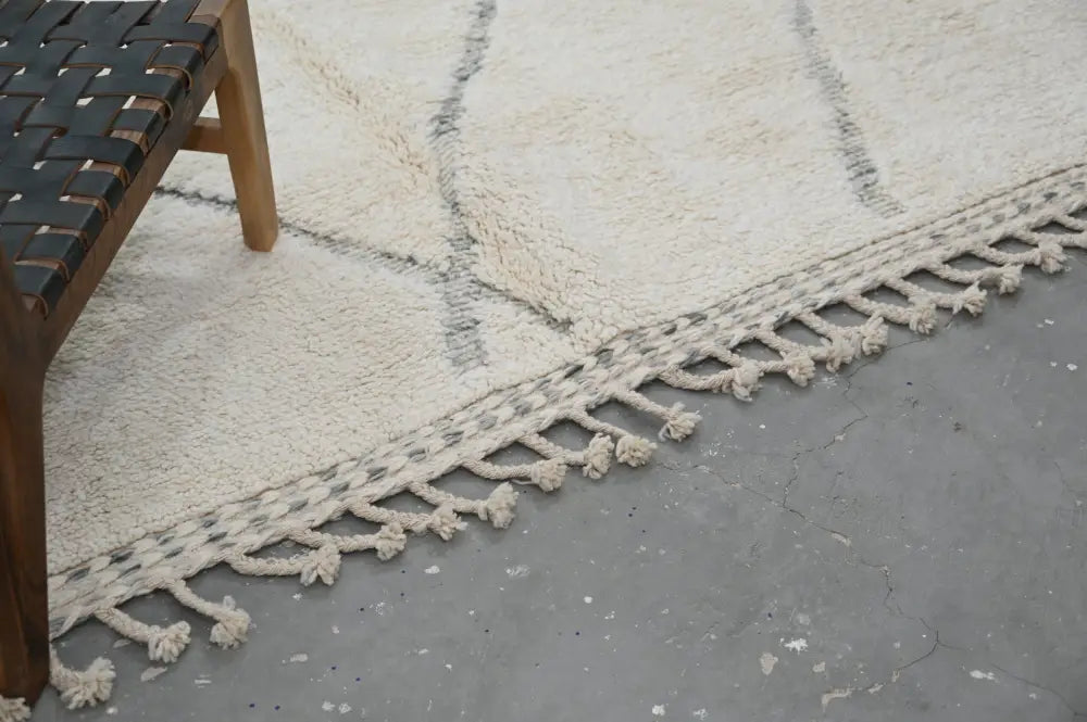 DecorBites™ Moroccan Handmade Traditional Berber Rug Beni Ouarain 303 X 212 Cm