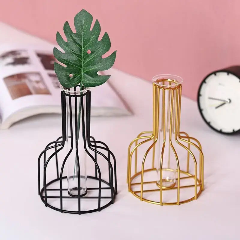DecorBites™ Nordic Iron Golden Hydroponic Vase with Dried Flowers