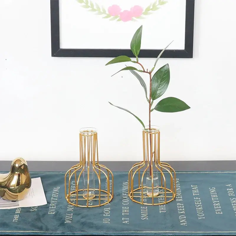 DecorBites™ Nordic Iron Golden Hydroponic Vase with Dried Flowers