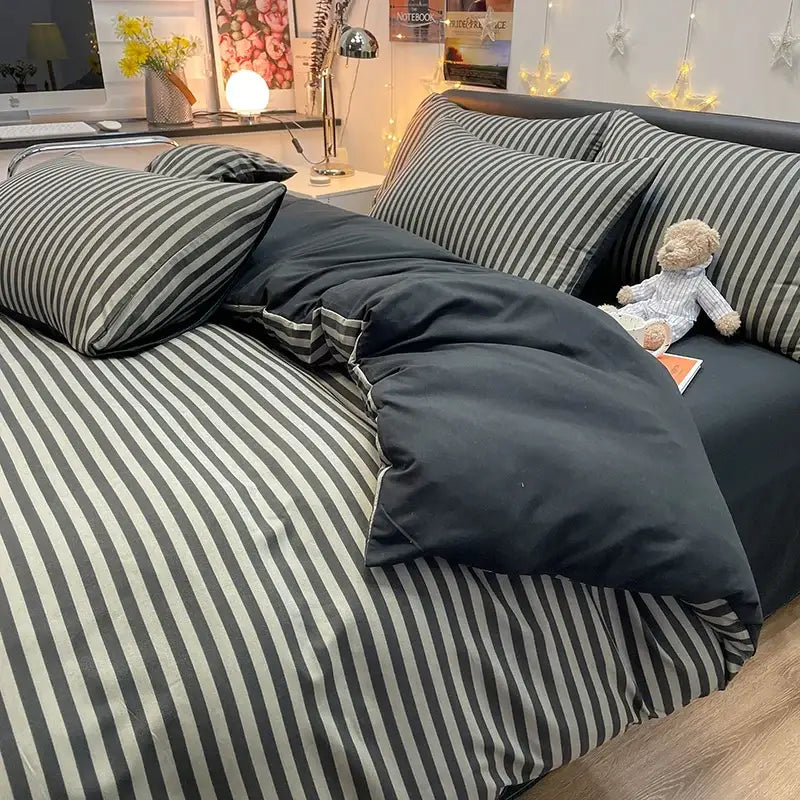 DecorBites™ Nordic Plaid Cotton Bedding Set - Queen/King
