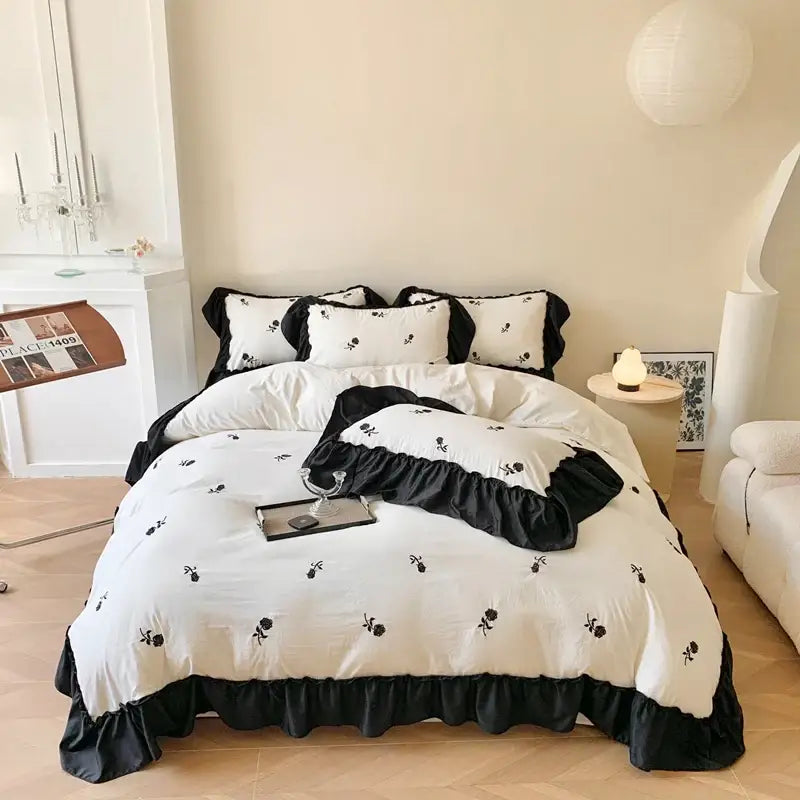 DecorBites™ Rose Embroidered Duvet Set - Princess Style