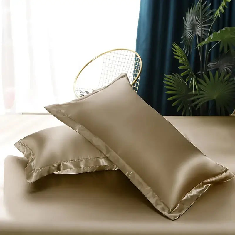 DecorBites™ Silk Bedding Set: Luxury Satin Sheets