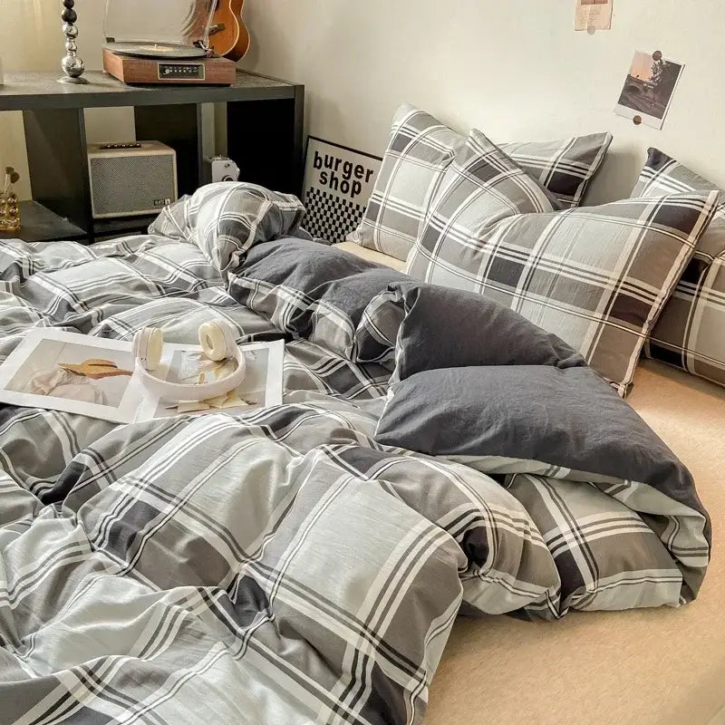 DecorBites™ Soft Japanese Style Duvet Cover Set
