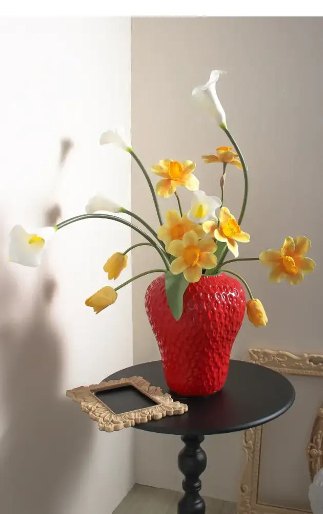 DecorBites™ Strawberry Cartoon Flower Vase for Home Décor