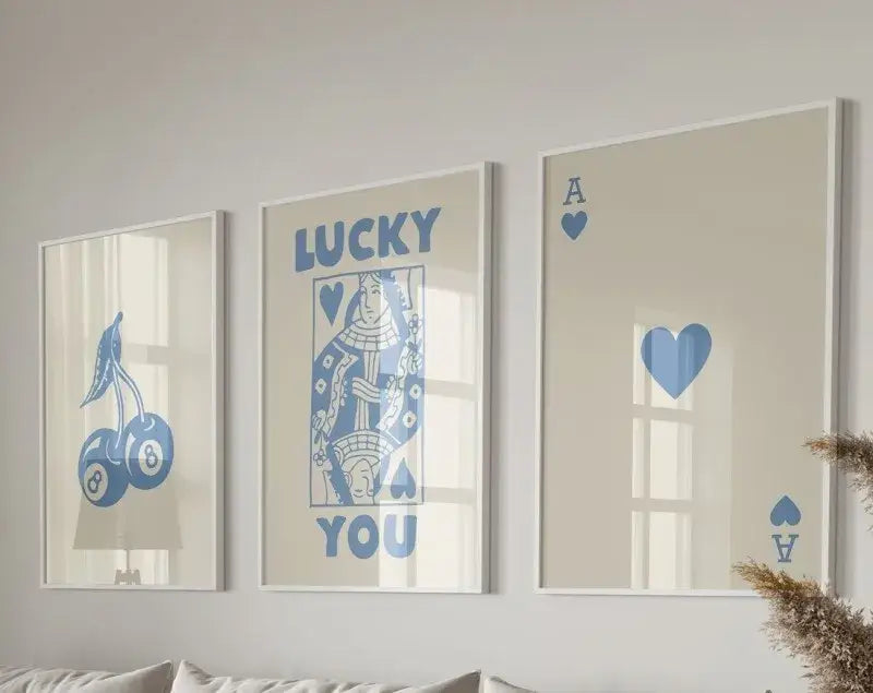 DecorBites™ Trendy Retro Queen of Hearts Wall Art Set