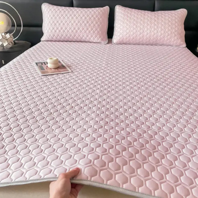 Hexagonal quilted pink & gray cooling bed sheet set bedroom mat