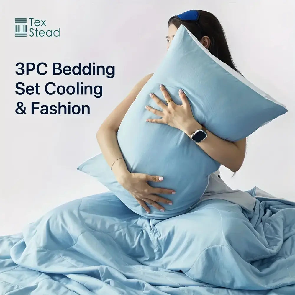 Light blue & white quilted cooling comforter bedroom duvet