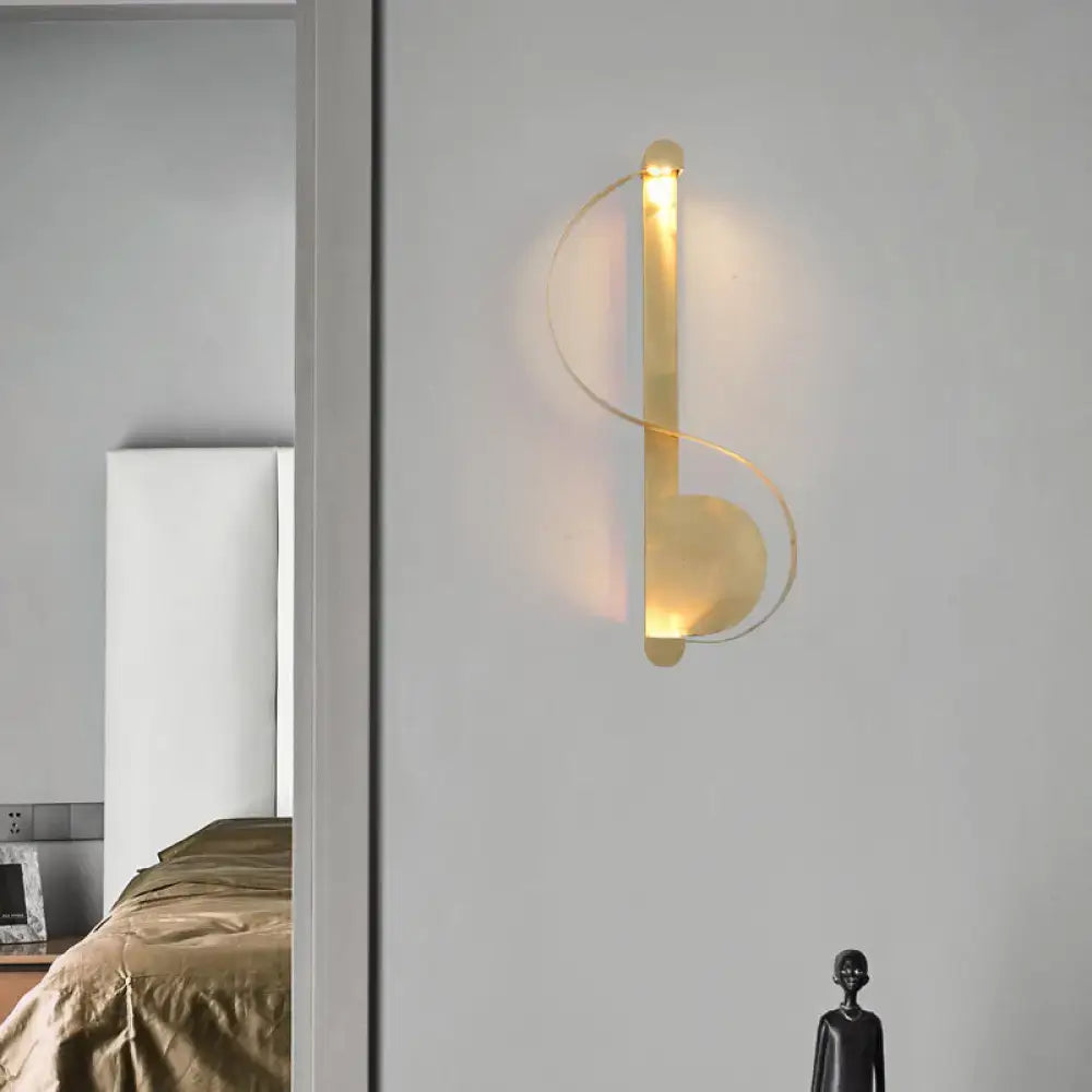 Minimalist brass curve led wall mount light for living room
