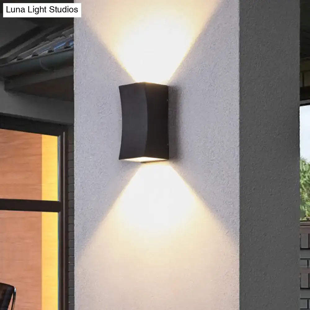 Minimalist metal black curved wall mount sconce for living room lighting