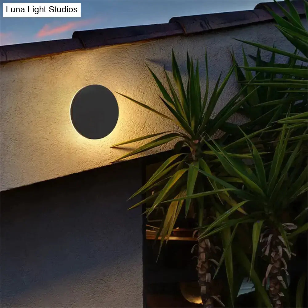 Modern black circular waterproof wall lamp bedroom three disc set