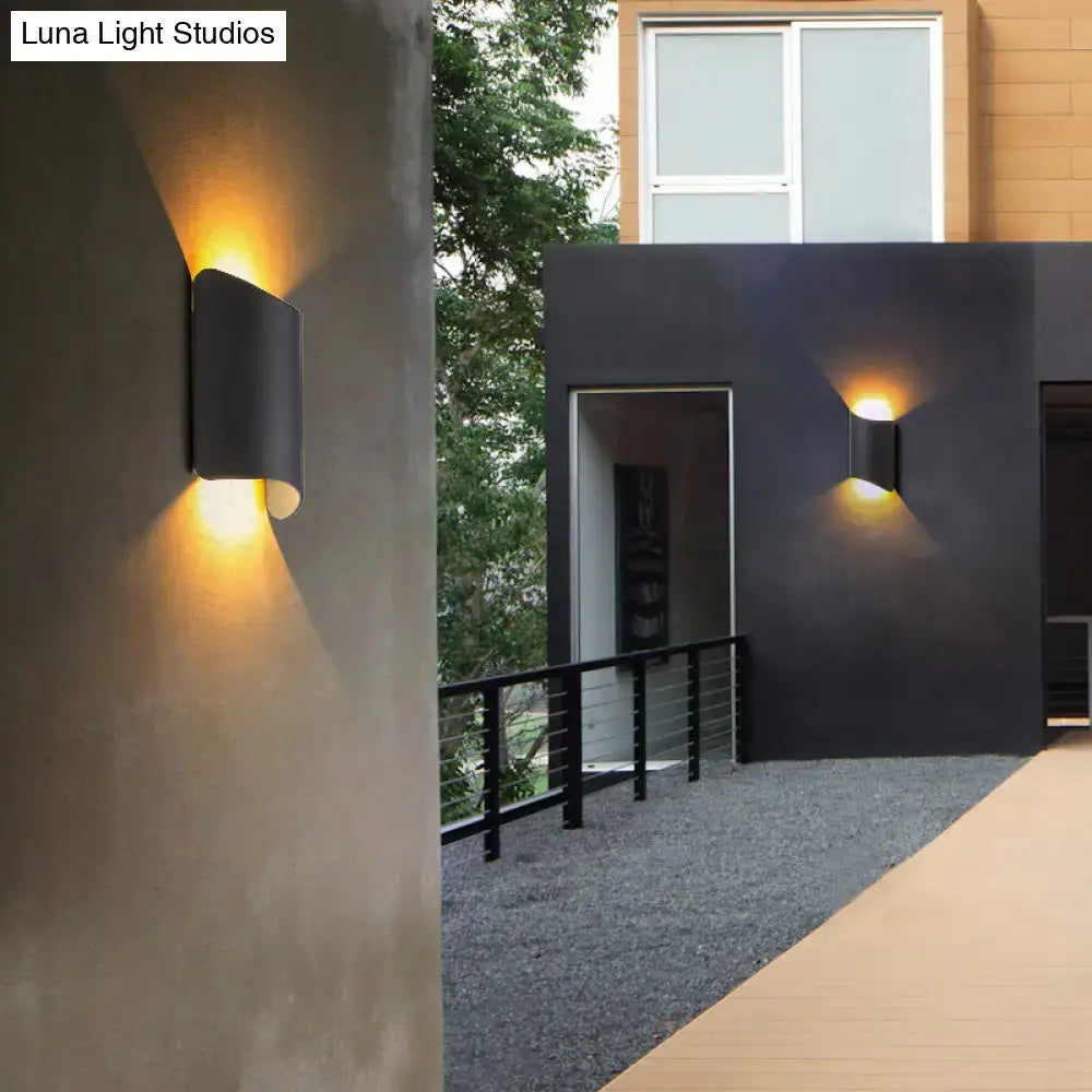 Modern black curved led wall lamp yard outdoor light