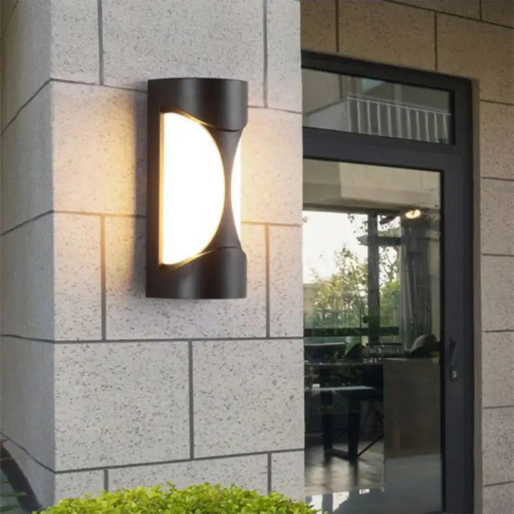 Modern black curved outdoor wall sconce – patio led light