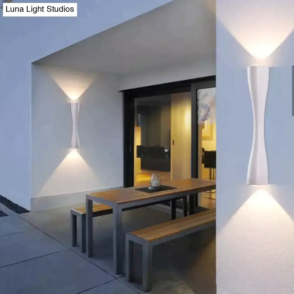 Modern black curved wall sconce outdoor waterproof porch light