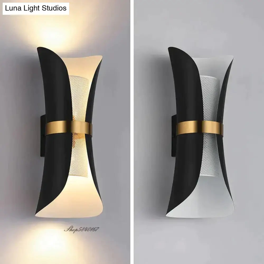Modern black & gold curved wall lamp for bedroom