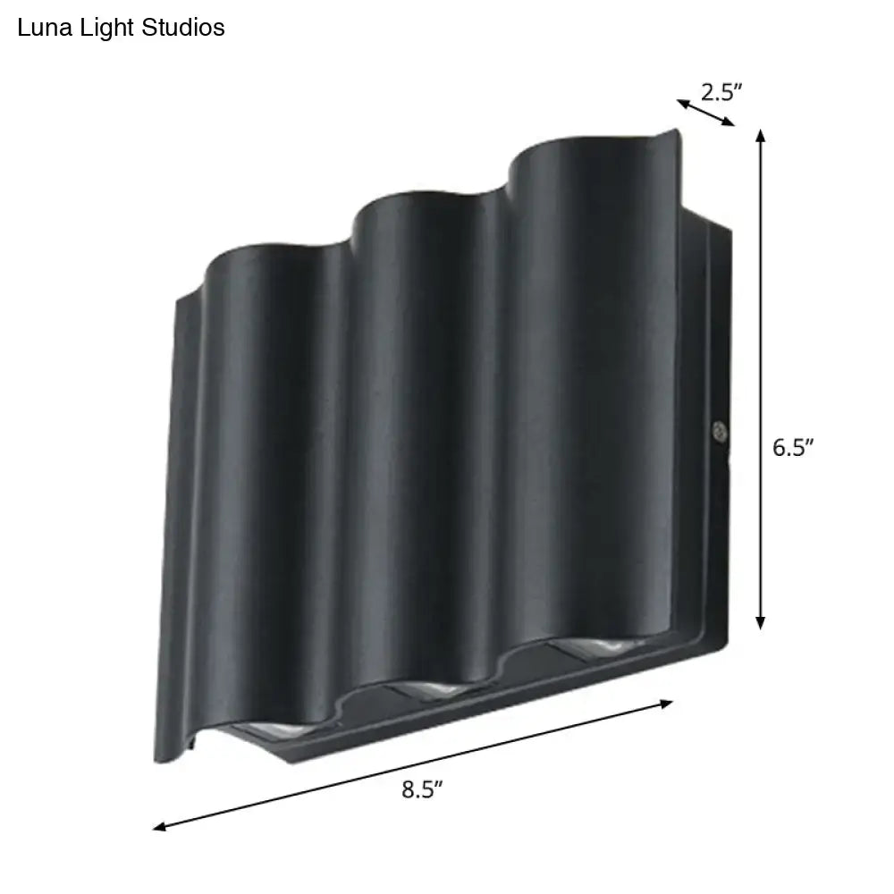 Modern black wavy metal shade wall light – patio warm white light