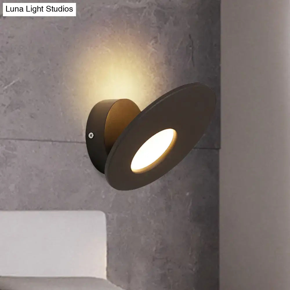 Modern round acrylic integrated led wall lamp bedroom black & white