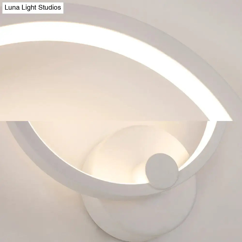 Modern white curved led wall lamp bedroom light type