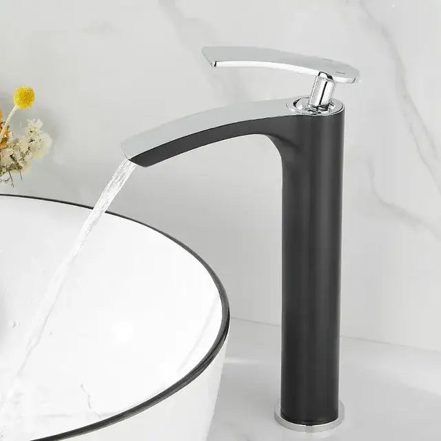 صنبور حوض حمام سيراميك نحاسي أبيض وذهبي حديث