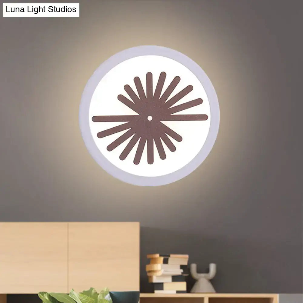 Modern white sector leaf pattern wall light – living room sconce
