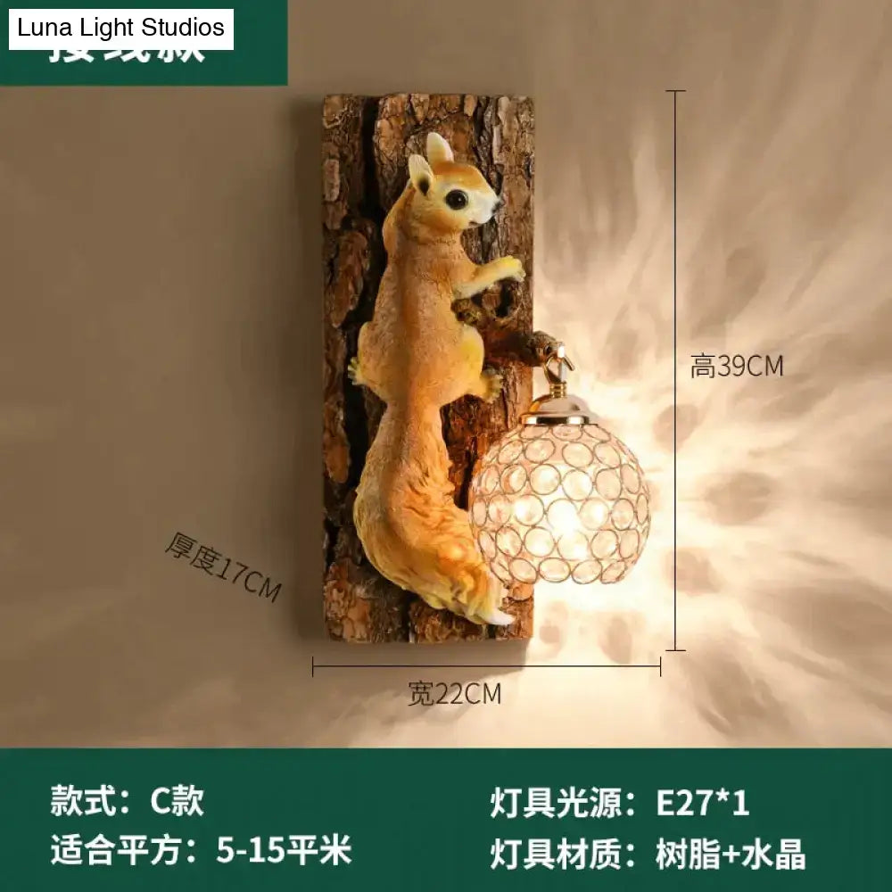Nordic vintage style resin squirrel wall lamp bedroom light