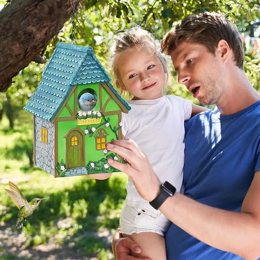 Outdoor Hanging Resin Birdhouse