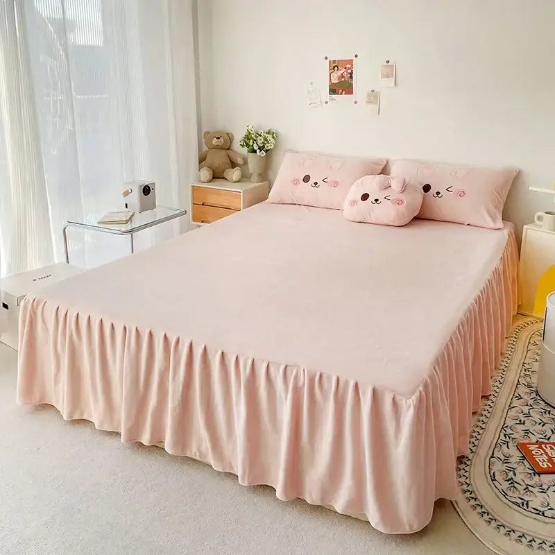 Pink cartoon rabbit applique bedding set for bedroom comfort