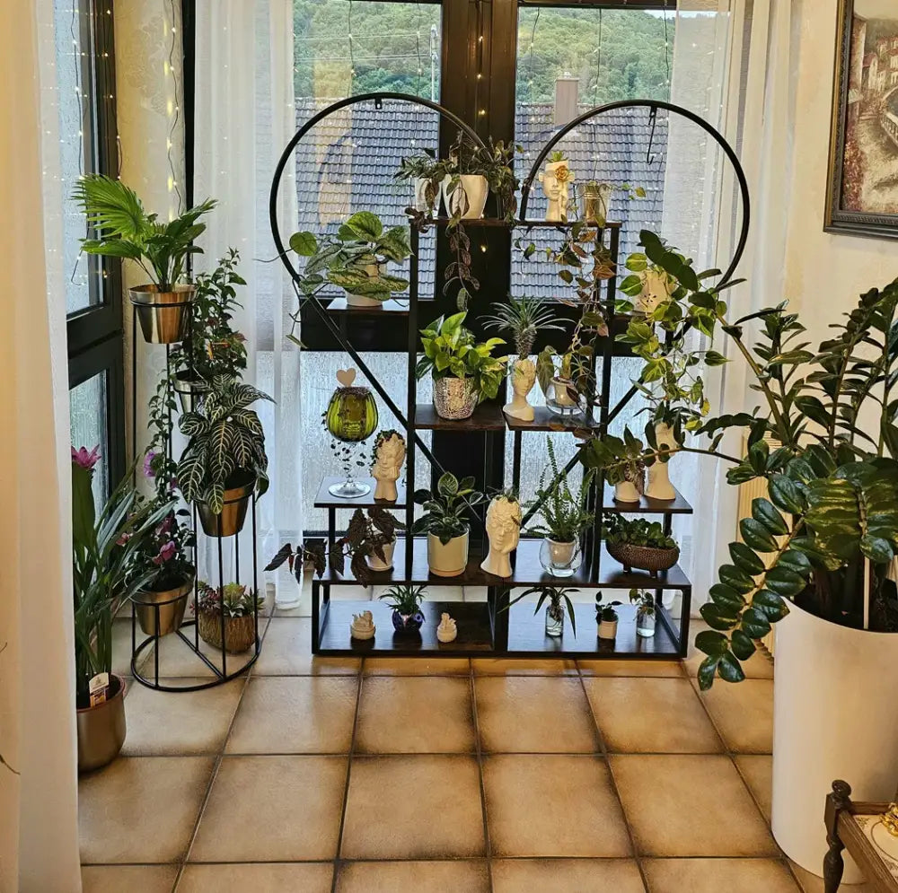 Plant Stand 6-Tier Heart Shaped