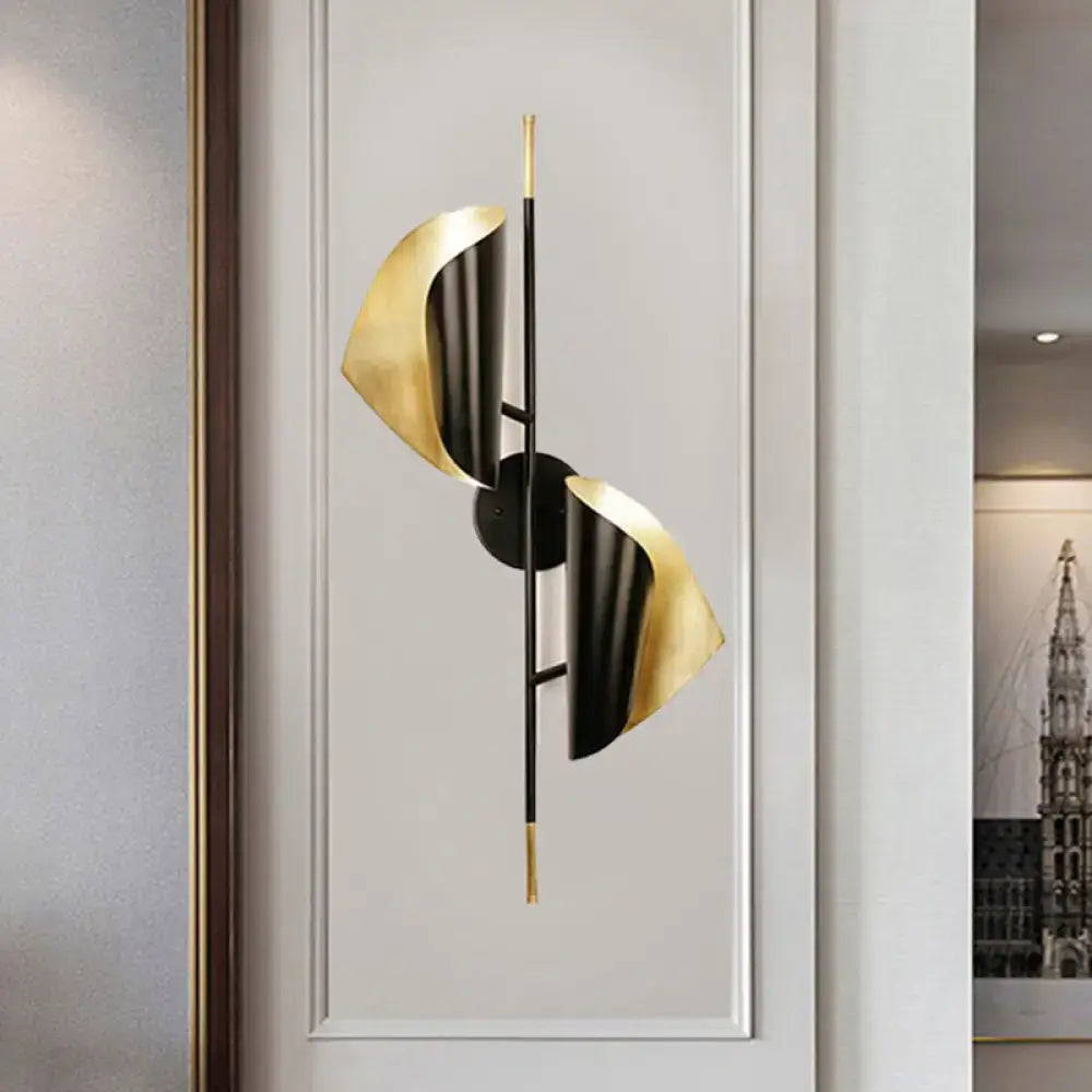 Postmodern black & gold ribbed leaf wall light for staircase