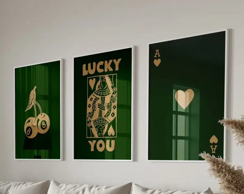 Queen of Hearts Canvas Wall Art