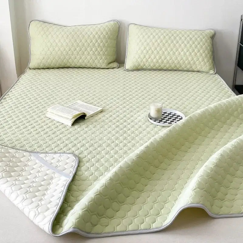 Quilted light green decorbites cooling mat bedroom bedding set