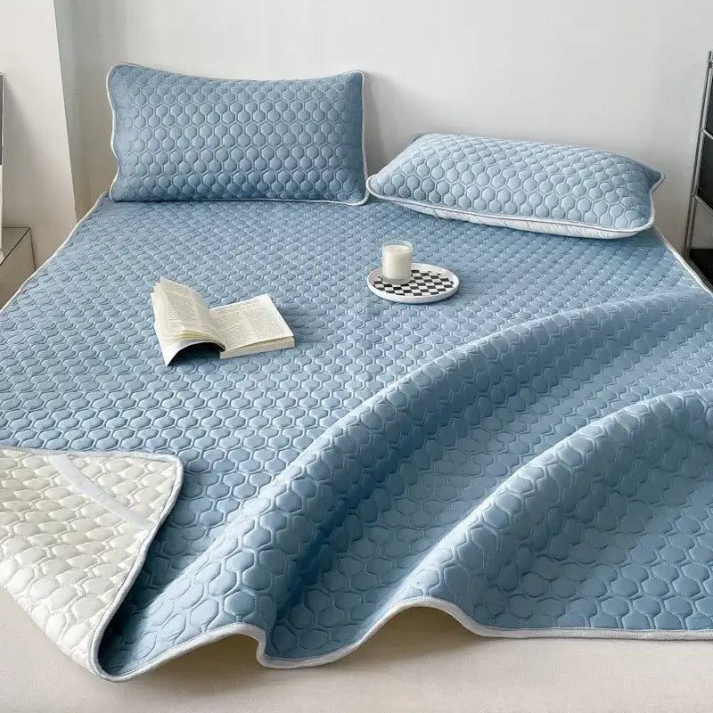 Quilted light green decorbites cooling mat bedroom bedding set