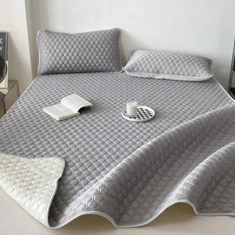 Quilted light green decorbites cooling mat bedroom bedding set